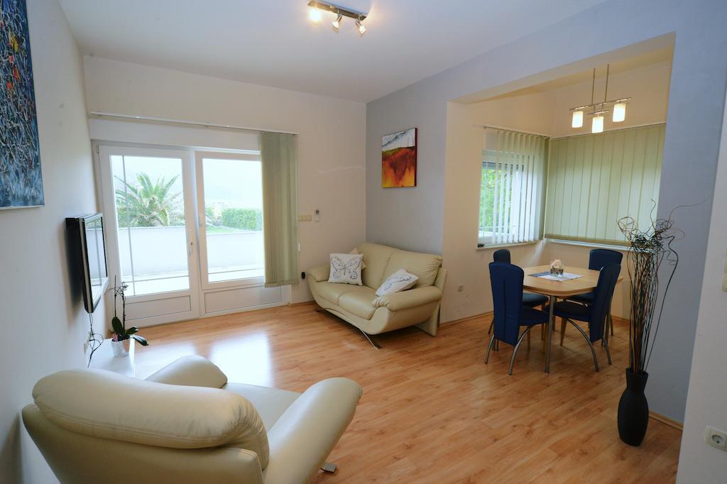 Apartman Cule Palit Ruang foto
